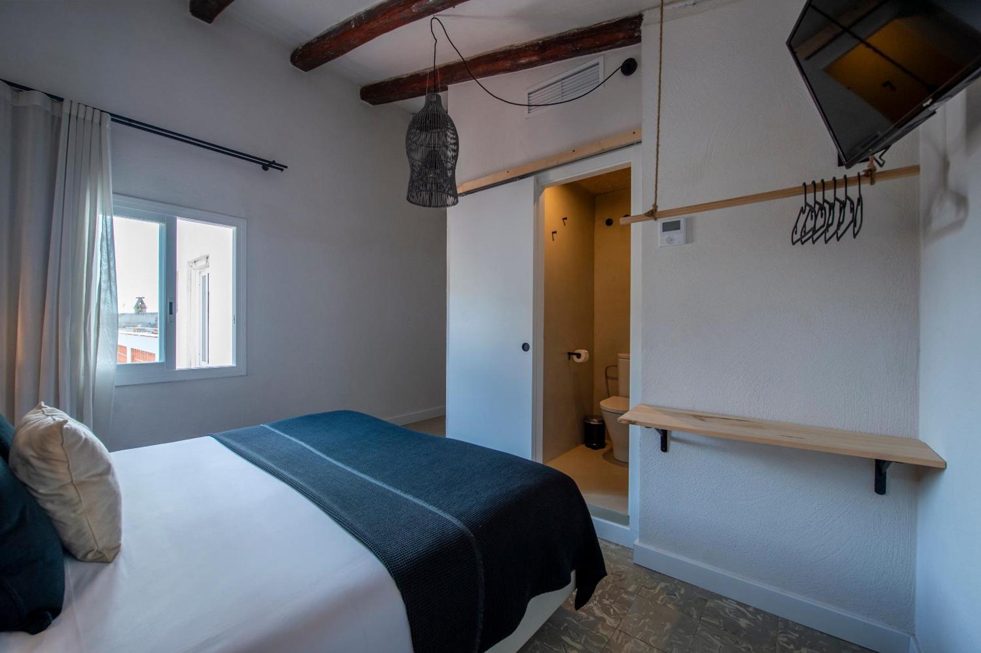 Hostal Boutique Es Menut 滨海托萨 外观 照片