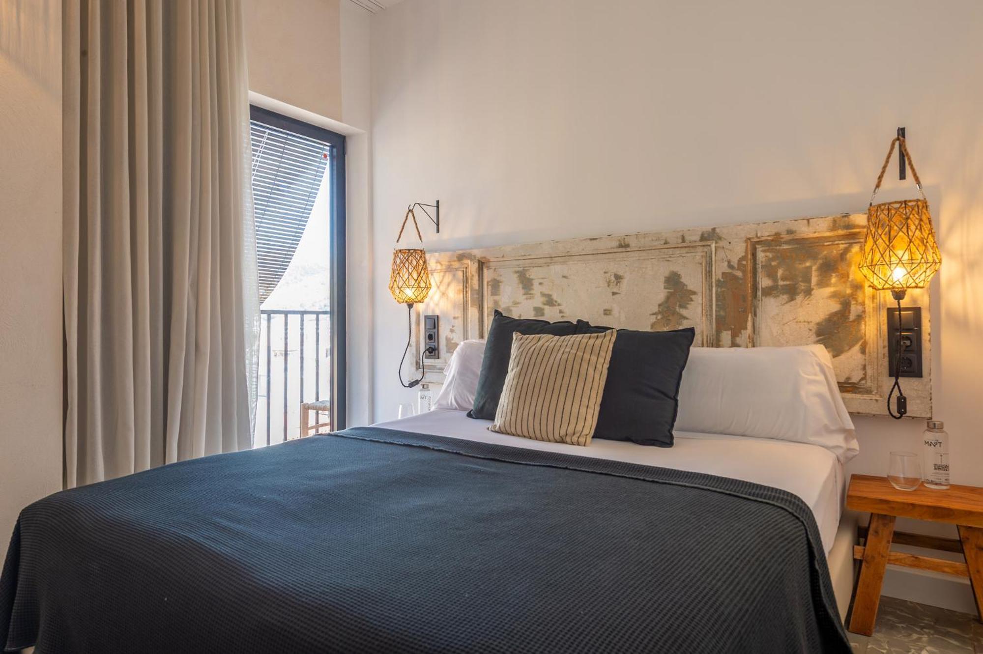 Hostal Boutique Es Menut 滨海托萨 外观 照片
