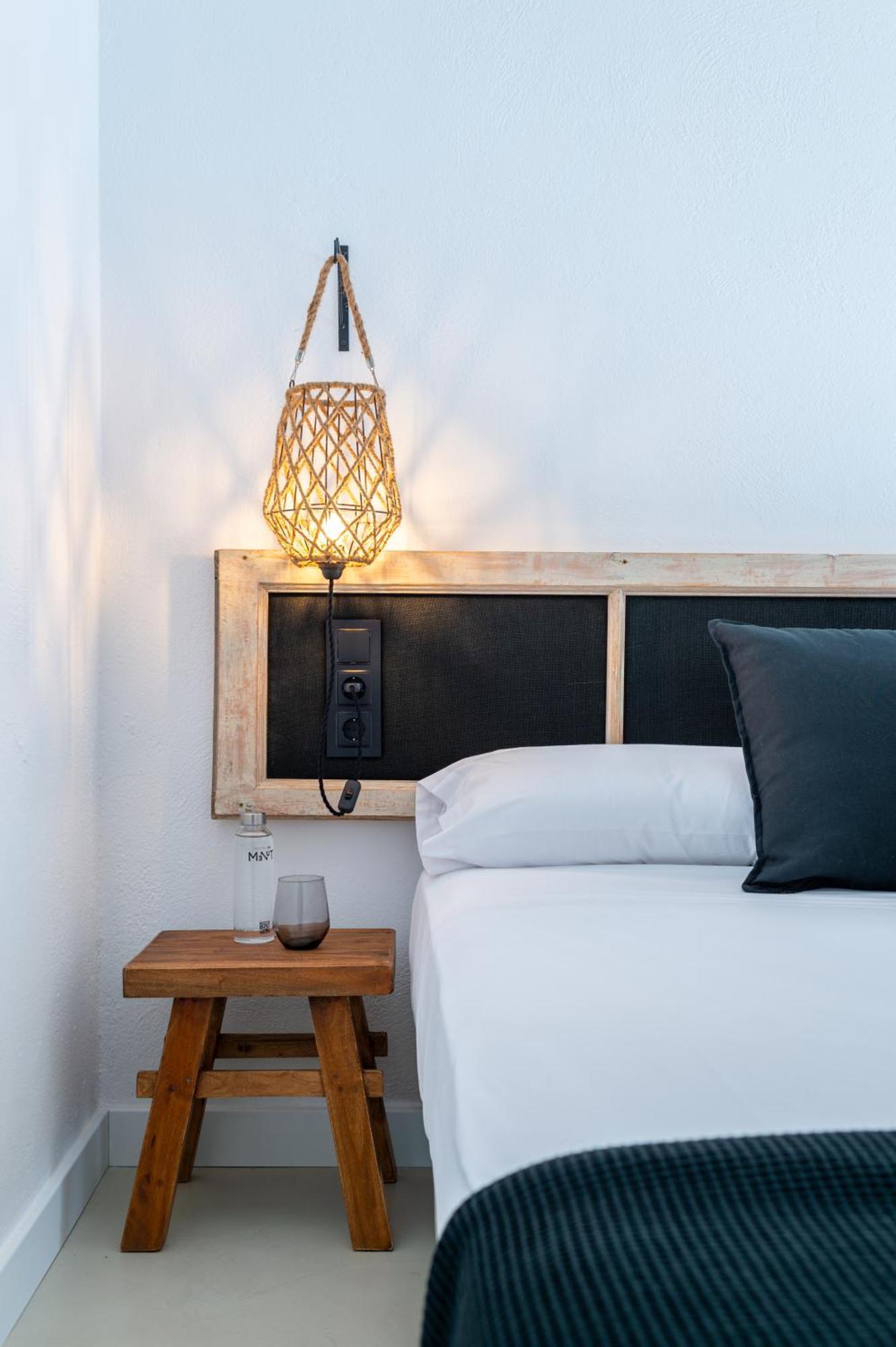 Hostal Boutique Es Menut 滨海托萨 外观 照片