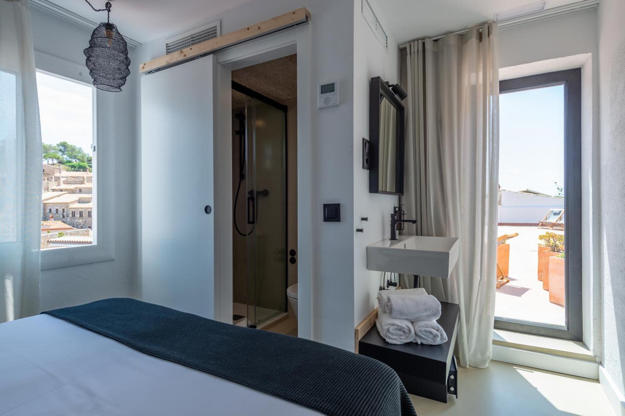 Hostal Boutique Es Menut 滨海托萨 外观 照片